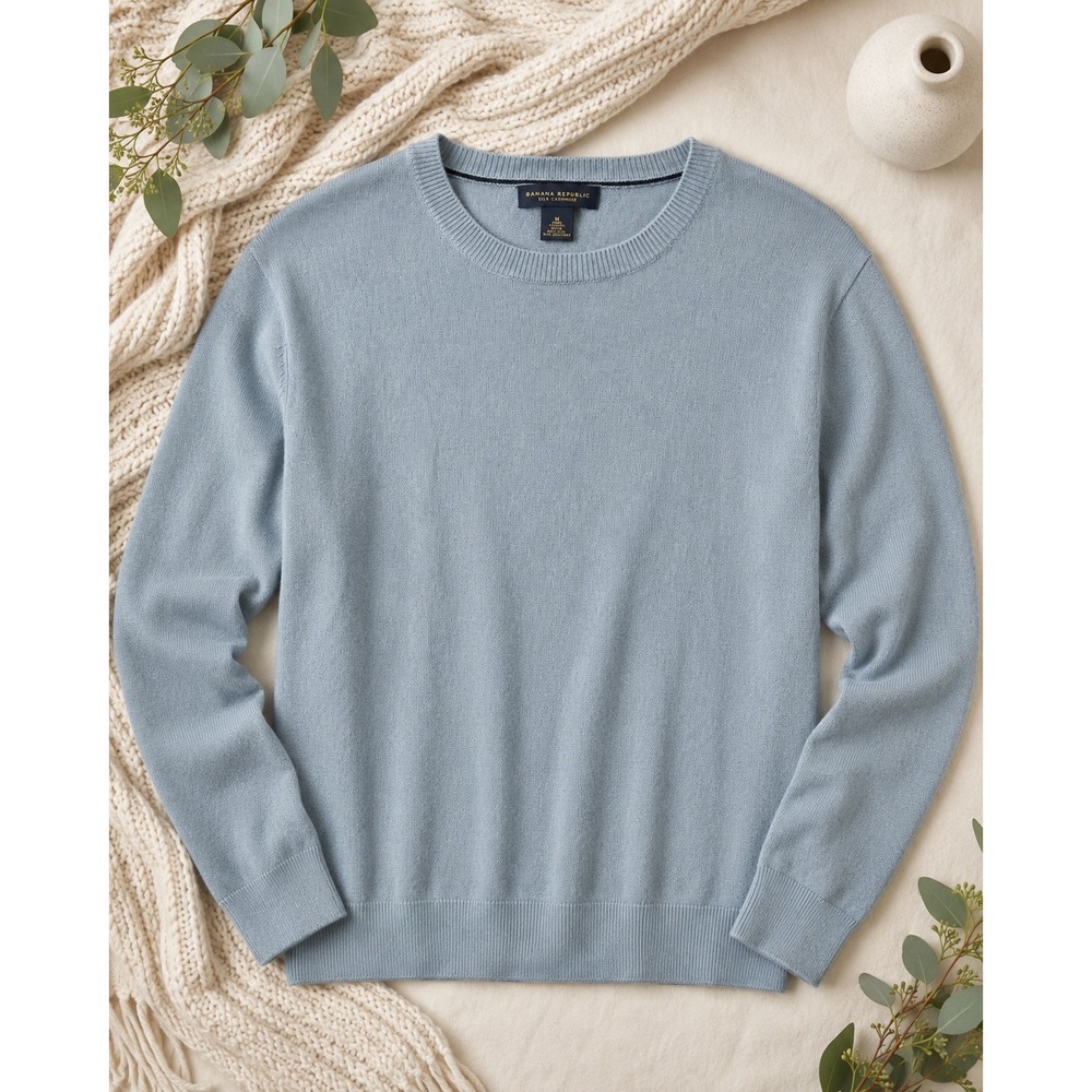 Banana Republic Sweater Womens Medium Blue Excellent Silk Cashmere Crewneck